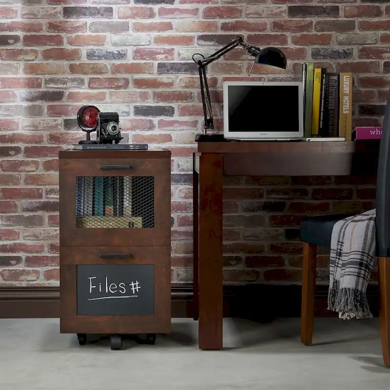 Rustiek walnootkleurig houten archiefkastje met 2 laden op wielen