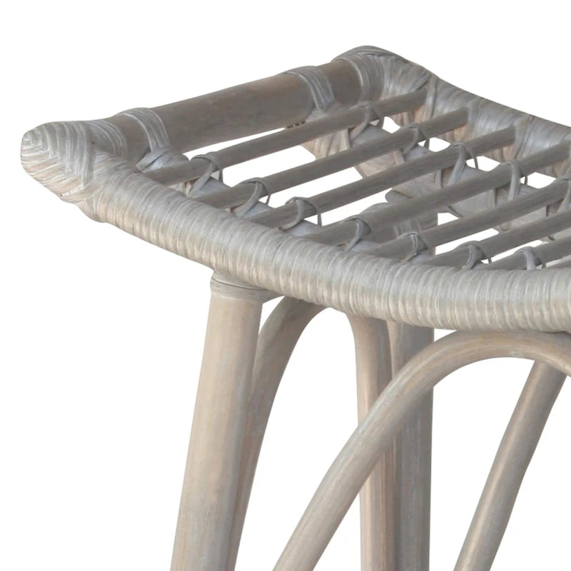 Boho-Barhocker aus Rattan mit Sattelsitz